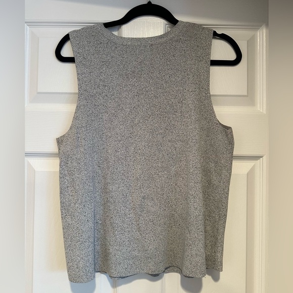 Structured Tank - Picture 2 of 4